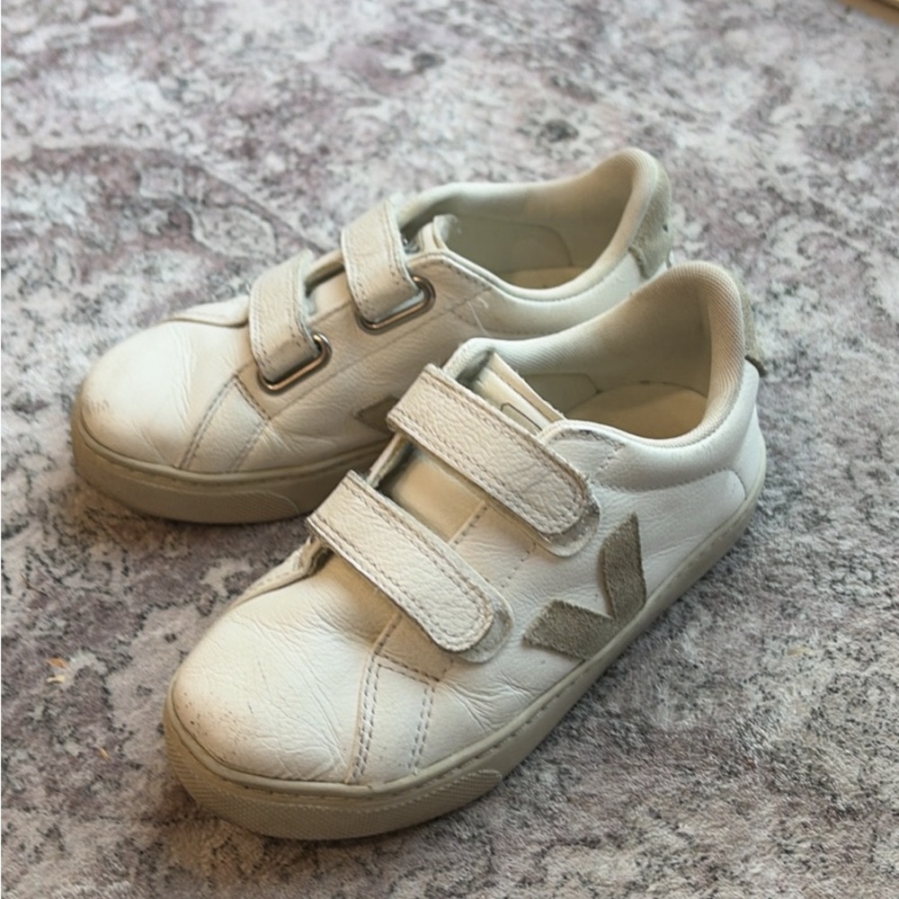 Veja Kids Cream Sneakers with Velcro